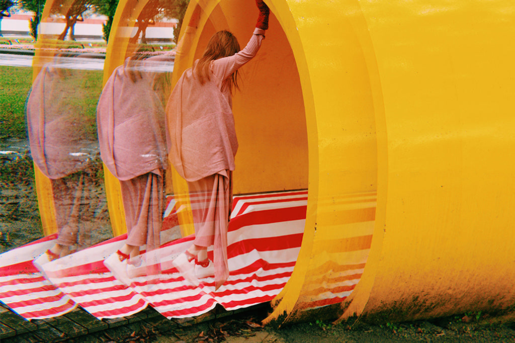 2024夏季時尚穿搭指南：多巴胺穿搭與白鞋完美搭配！