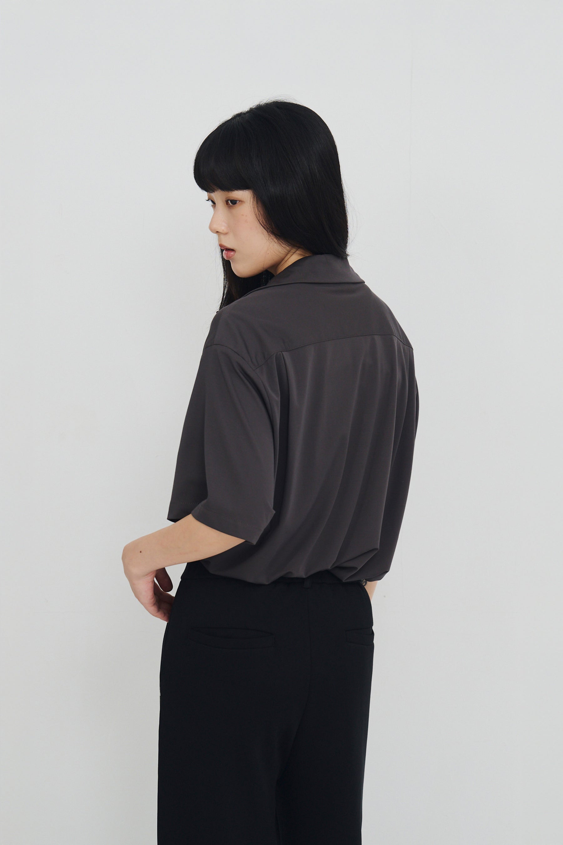 絲感短袖襯衫 Silk Halfsleeve - 暗夜灰 Dark Gray
