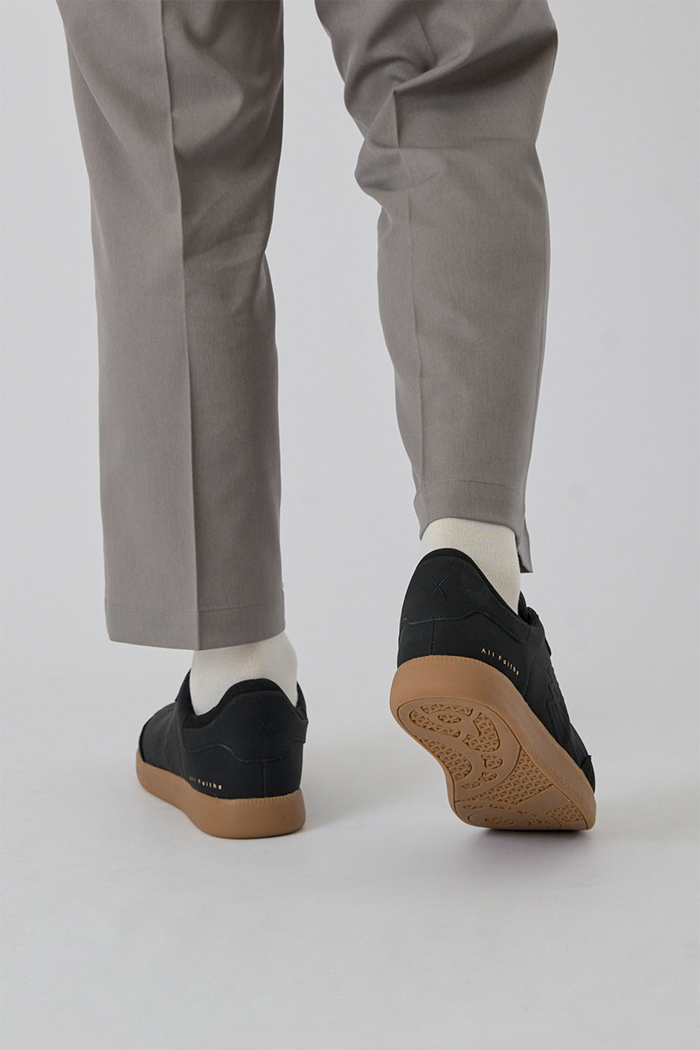 防潑水德訓鞋 All Faith - 經典黑 Black