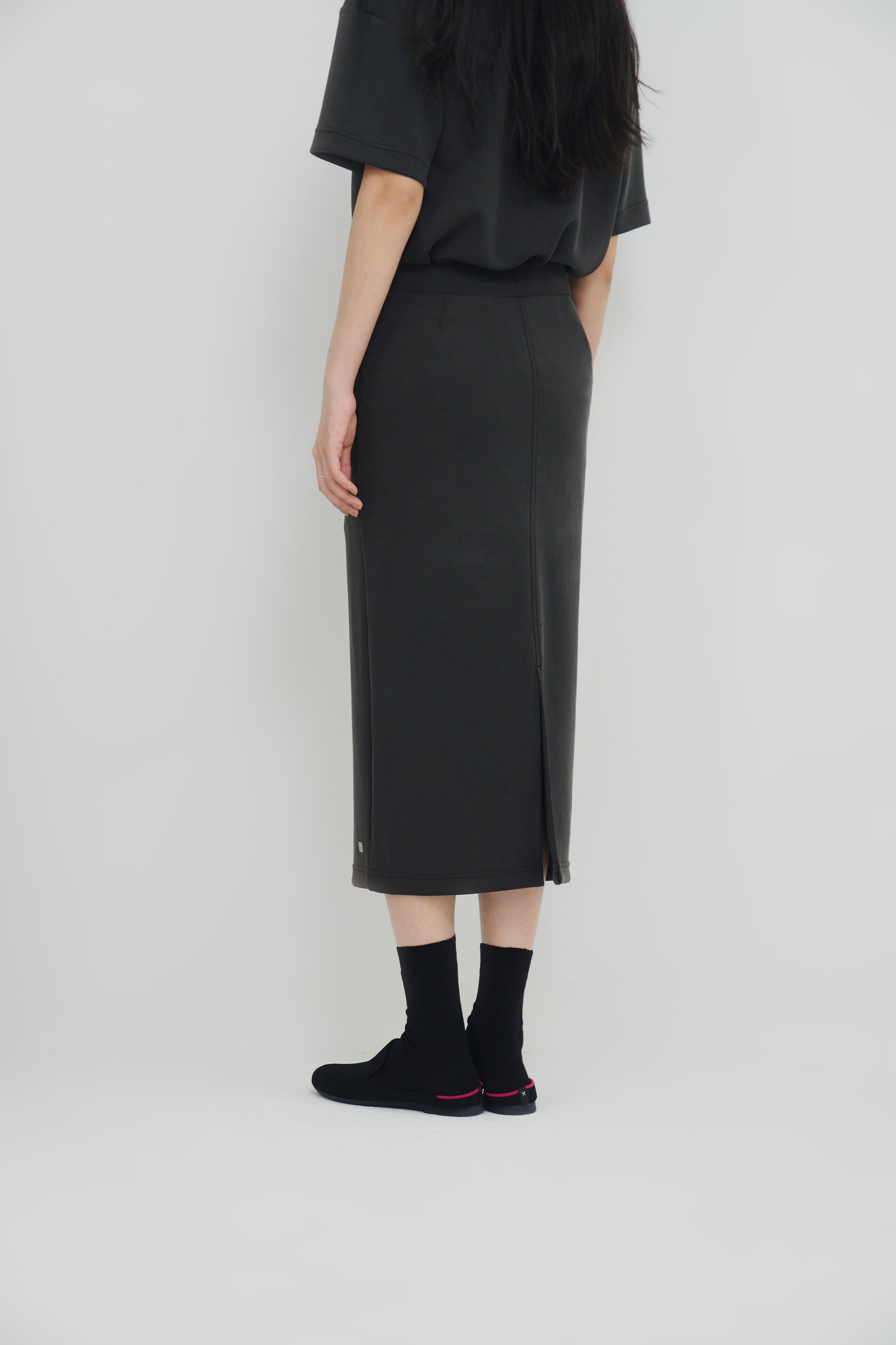柔膚中長裙 Tenderism Midi Skirt - 隕石灰 Shaded Gray