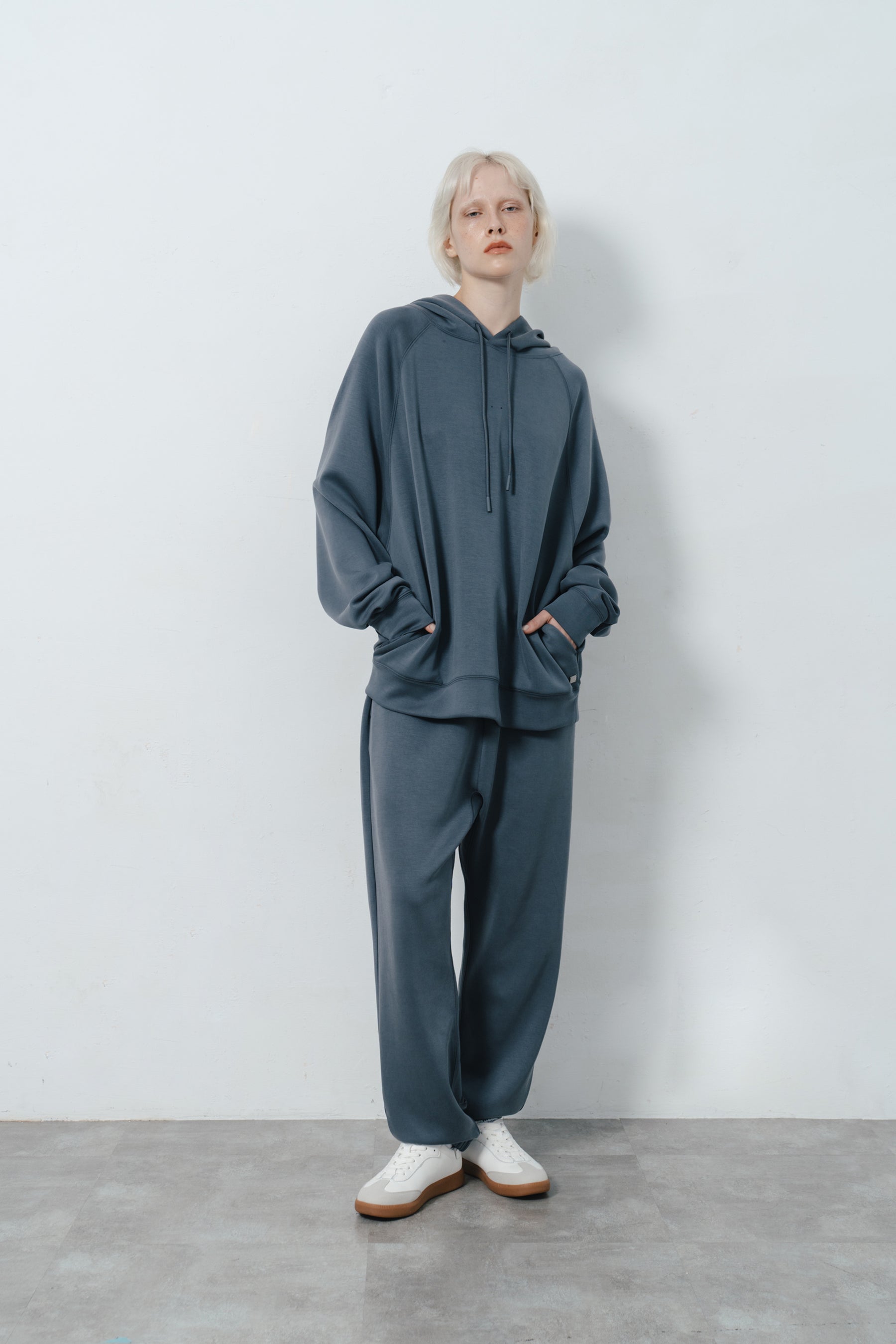 柔膚空氣束口褲 Tenderism Sweatpants - 藍霧灰 Dove Gray