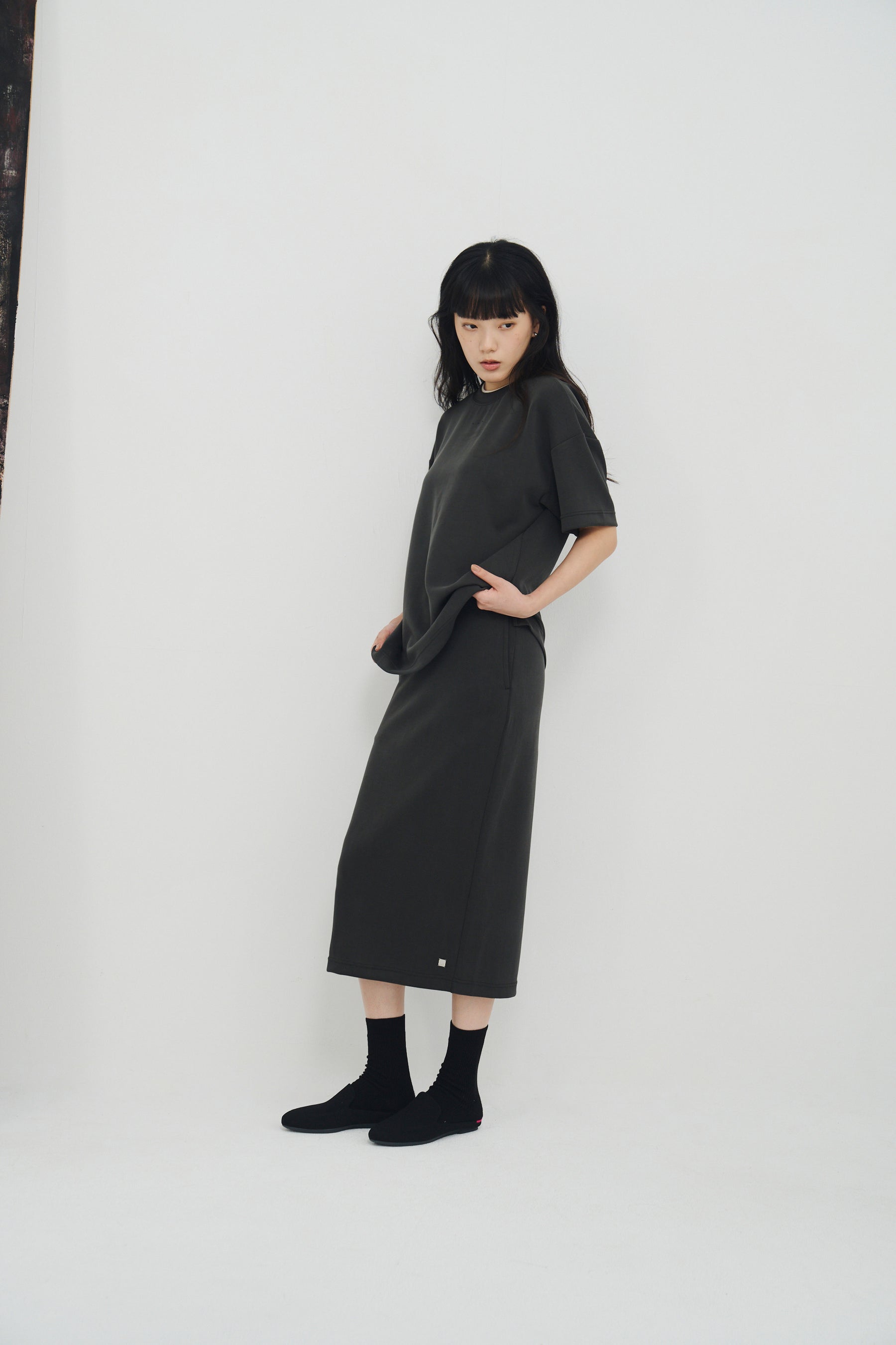 柔膚中長裙 Tenderism Midi Skirt - 隕石灰 Shaded Gray