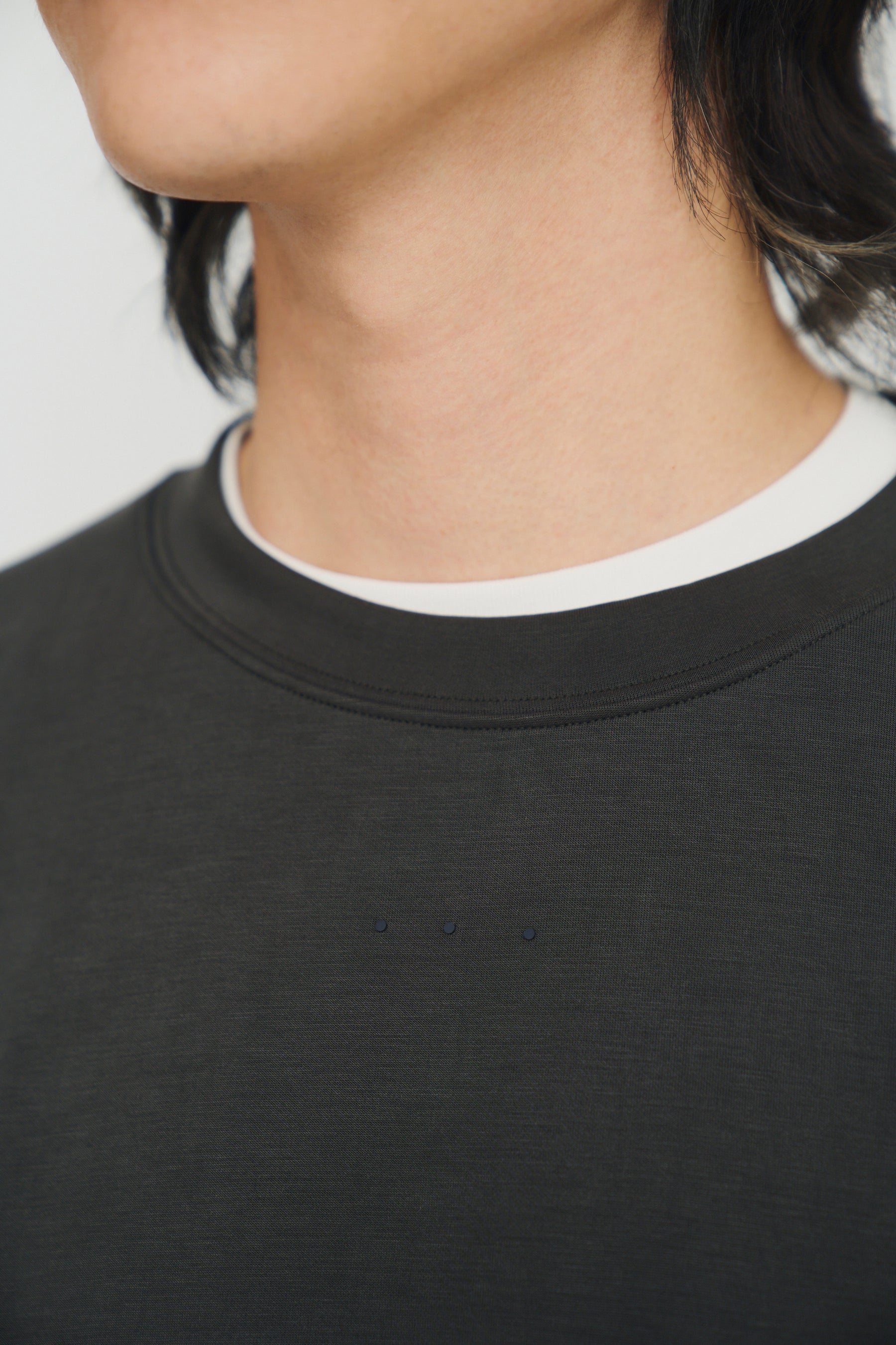 柔膚三點短T Tenderism Tri-dots Tee - 隕石灰 Shaded Gray