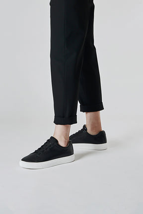 極輕防水小白鞋 Scooter One - 黑面白底 Black / White