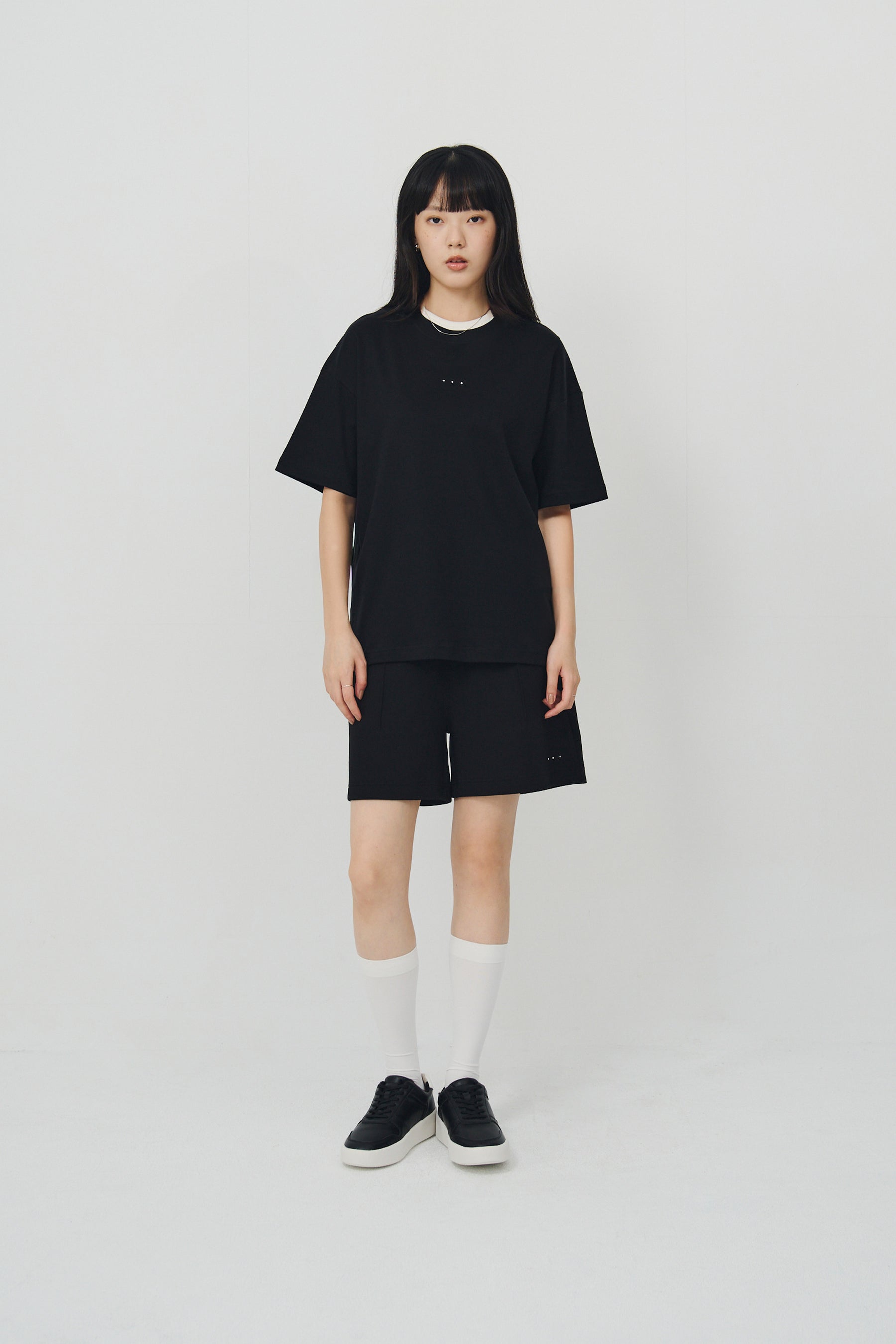 冰膚液態棉抓褶短褲 Tri-dots Liquid Shorts - 暗夜黑 Black
